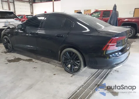 2024 Volvo S60 B5 Plus Black Edition из США, поврежденный, VIN 7JRL12TH5RG281435